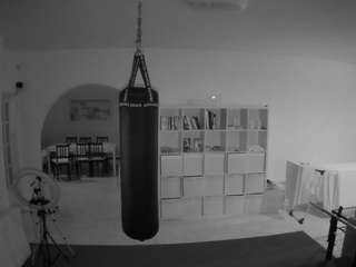 voyeurcam-julmodels-living-5
