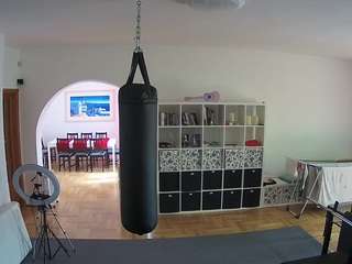 voyeurcam-julmodels-living-5