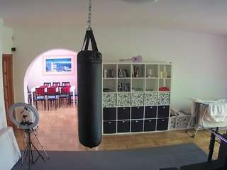voyeurcam-julmodels-living-5