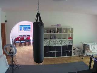 voyeurcam-julmodels-living-5