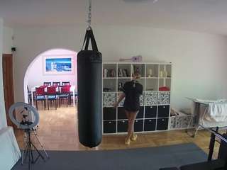 voyeurcam-julmodels-living-5