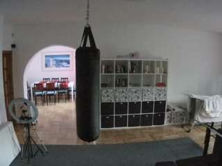 voyeurcam-julmodels-living-5