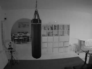voyeurcam-julmodels-living-5