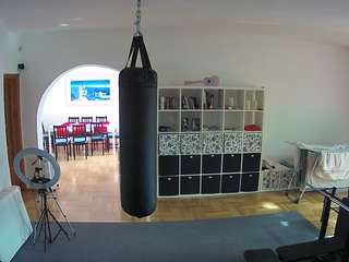 voyeurcam-julmodels-living-5