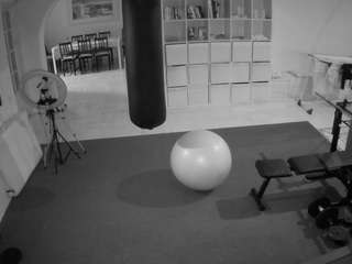 voyeurcam-julmodels-living-5