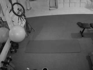 voyeurcam-julmodels-living-5