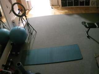 voyeurcam-julmodels-living-5