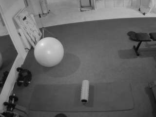 voyeurcam-julmodels-living-5
