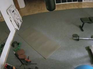 voyeurcam-julmodels-living-5