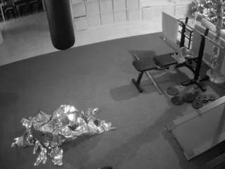 voyeurcam-julmodels-living-5