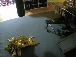 voyeurcam-julmodels-living-5