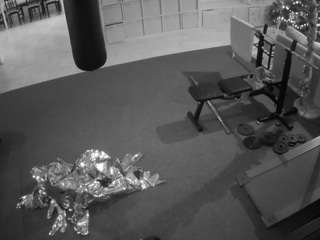 voyeurcam-julmodels-living-5