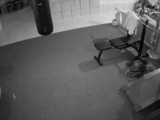 voyeurcam-julmodels-living-5