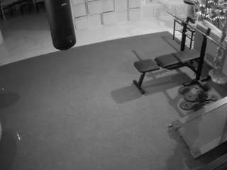 voyeurcam-julmodels-living-5