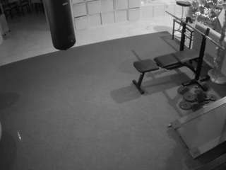 voyeurcam-julmodels-living-5