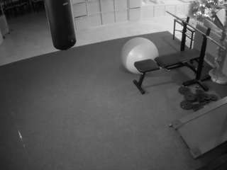 voyeurcam-julmodels-living-5