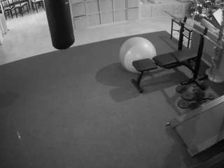 voyeurcam-julmodels-living-5