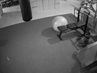 voyeurcam-julmodels-living-5