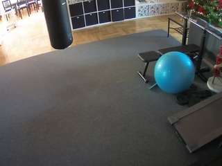 voyeurcam-julmodels-living-5