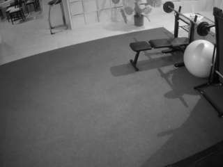 voyeurcam-julmodels-living-5