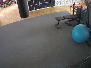 voyeurcam-julmodels-living-5