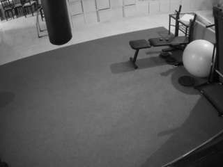 voyeurcam-julmodels-living-5