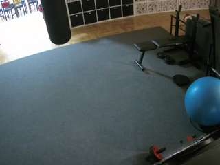 voyeurcam-julmodels-living-5