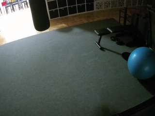 voyeurcam-julmodels-living-5