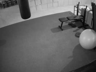 voyeurcam-julmodels-living-5