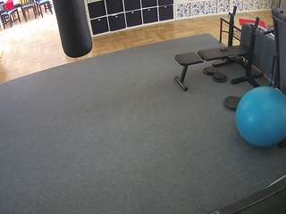 voyeurcam-julmodels-living-5