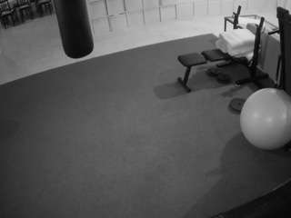 voyeurcam-julmodels-living-5