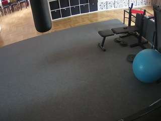 voyeurcam-julmodels-living-5