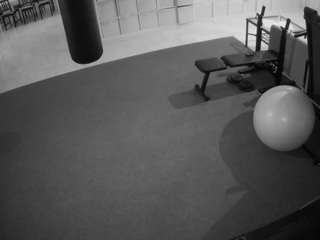 voyeurcam-julmodels-living-5