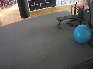 voyeurcam-julmodels-living-5