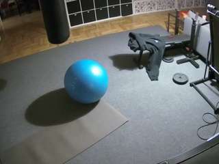 voyeurcam-julmodels-living-5