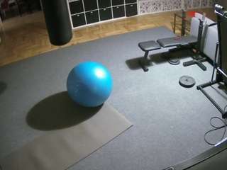 voyeurcam-julmodels-living-5