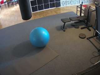 voyeurcam-julmodels-living-5