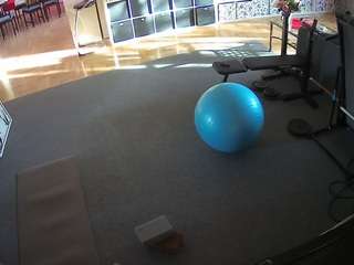 voyeurcam-julmodels-living-5