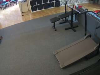 该模特正在直播。 voyeurcam-julmodels-living-5