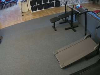 Acest model este live acum. voyeurcam-julmodels-living-5