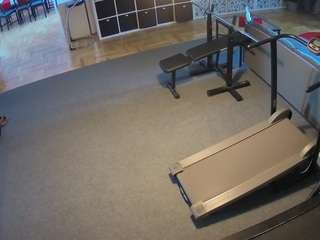 voyeurcam-julmodels-living-5