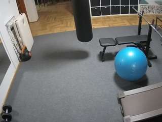 voyeurcam-julmodels-living-5