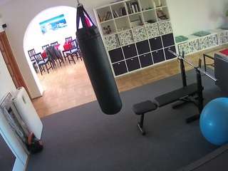 voyeurcam-julmodels-living-5