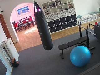 voyeurcam-julmodels-living-5