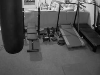voyeurcam-julmodels-living-6