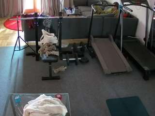 voyeurcam-julmodels-living-6