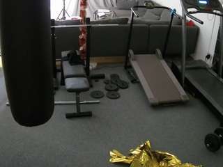 voyeurcam-julmodels-living-6