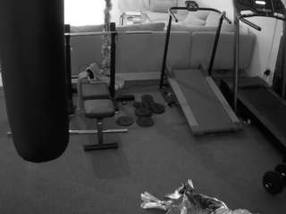 voyeurcam-julmodels-living-6