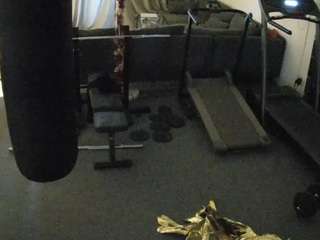 voyeurcam-julmodels-living-6