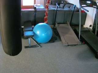 voyeurcam-julmodels-living-6